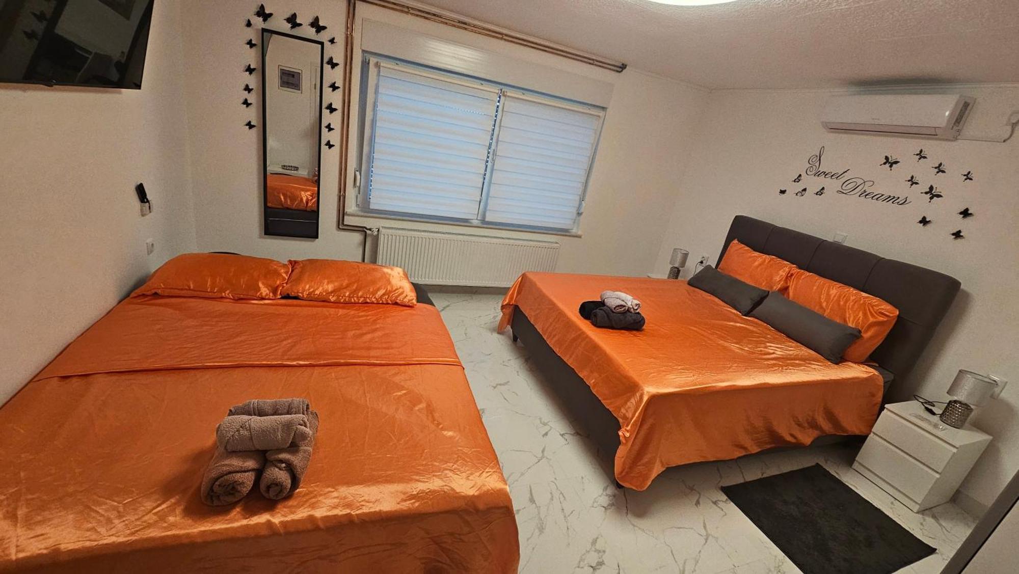 Ena1 & Ena2 -Big Free Parking Apartamento Karlovac Exterior foto