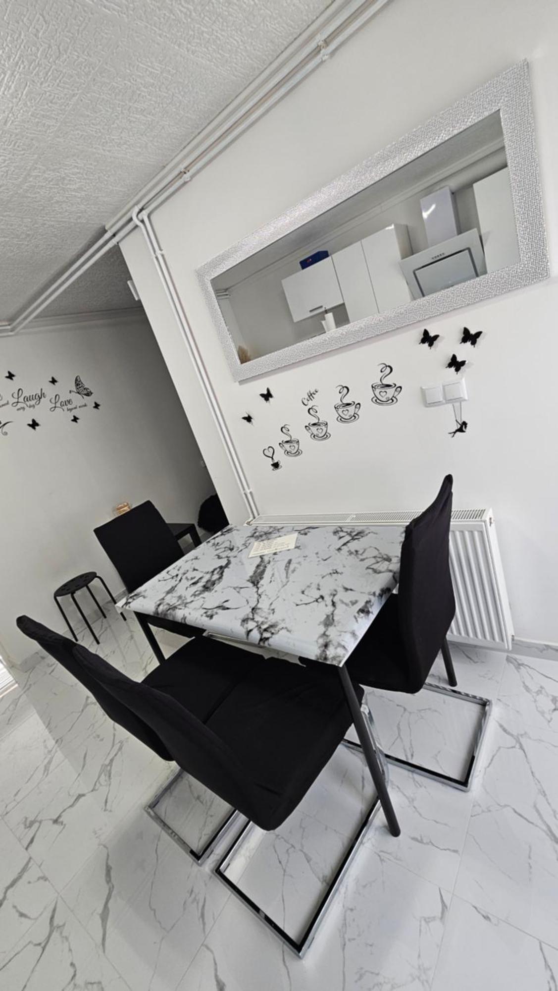 Ena1 & Ena2 -Big Free Parking Apartamento Karlovac Exterior foto
