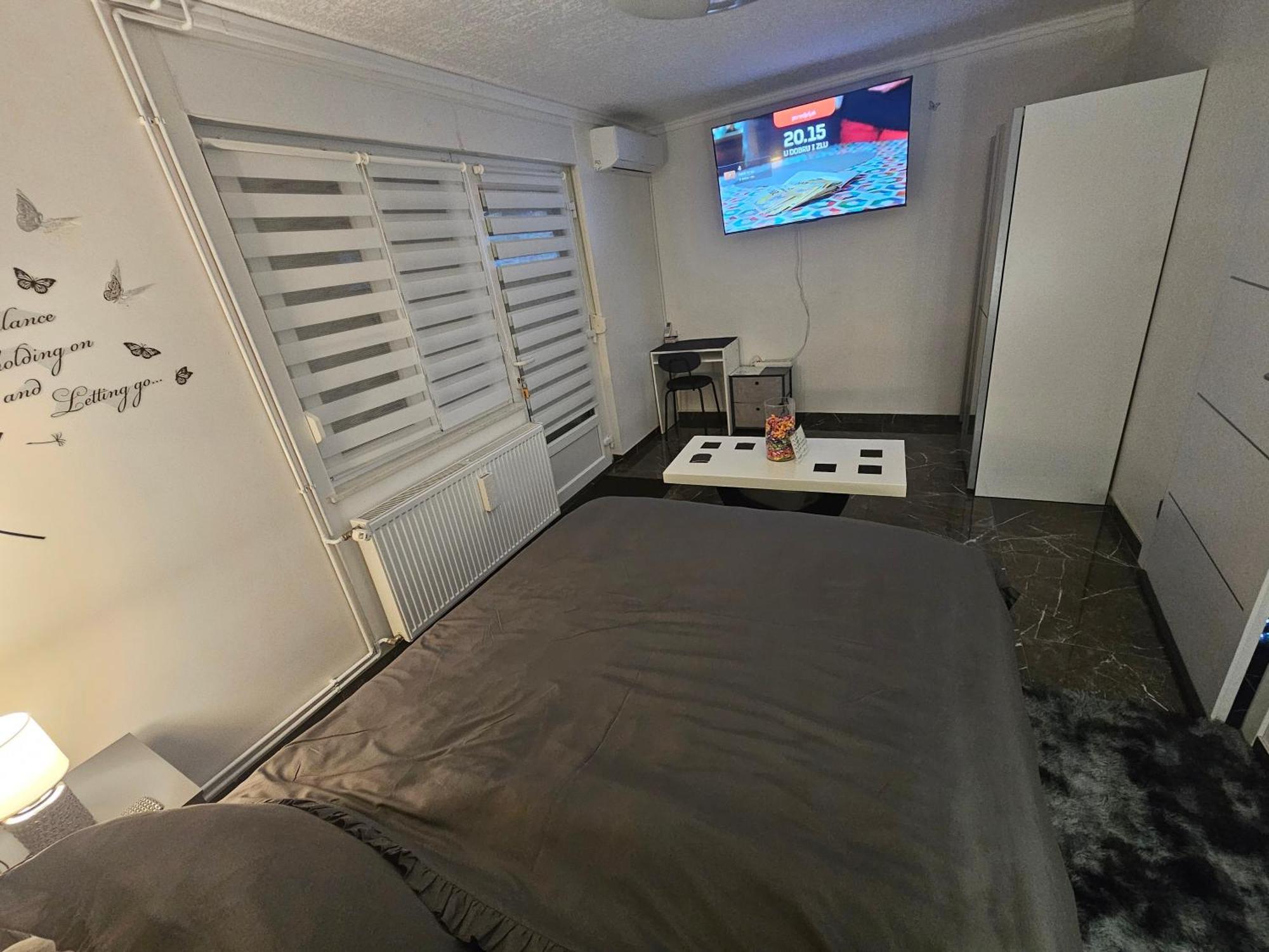 Ena1 & Ena2 -Big Free Parking Apartamento Karlovac Exterior foto
