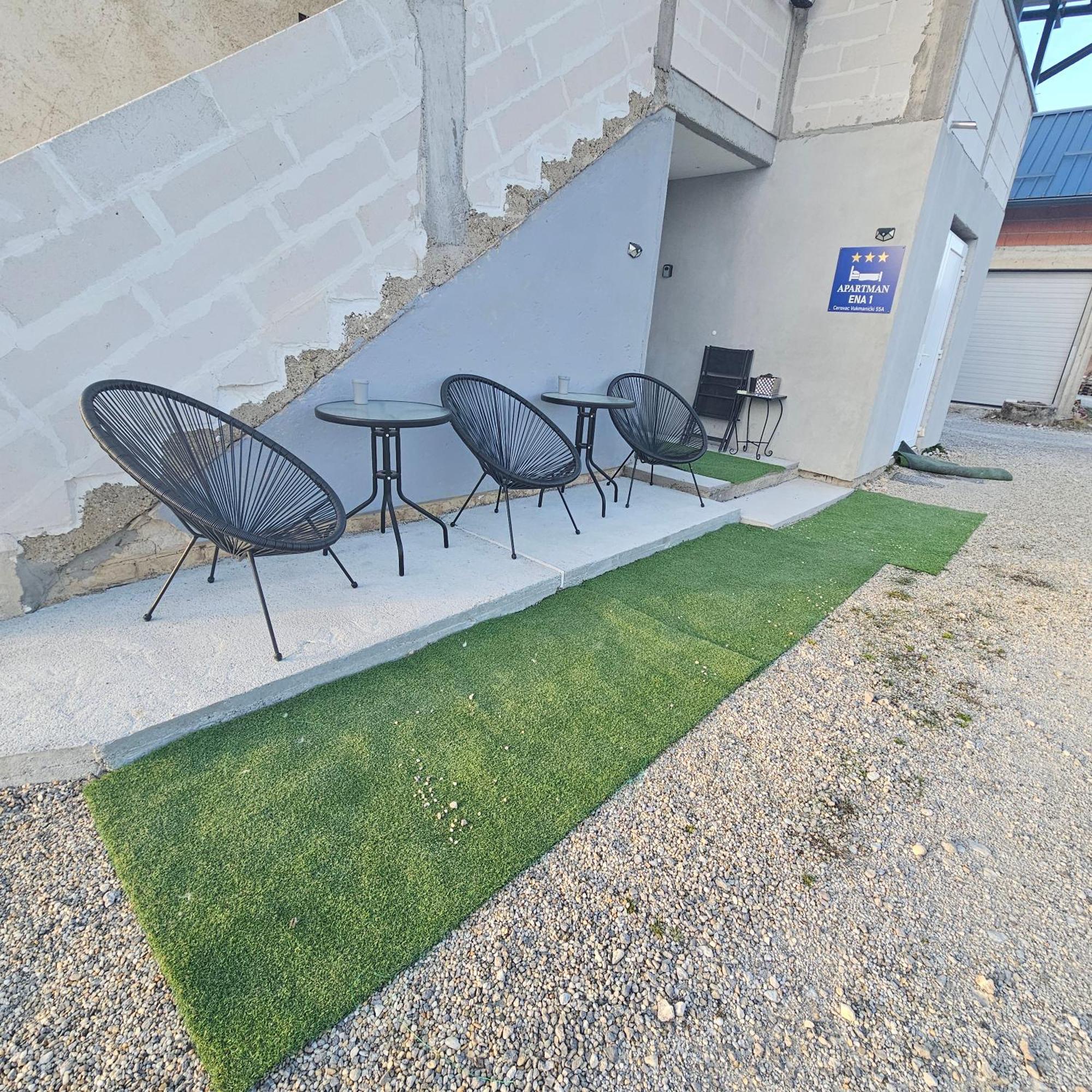 Ena1 & Ena2 -Big Free Parking Apartamento Karlovac Exterior foto