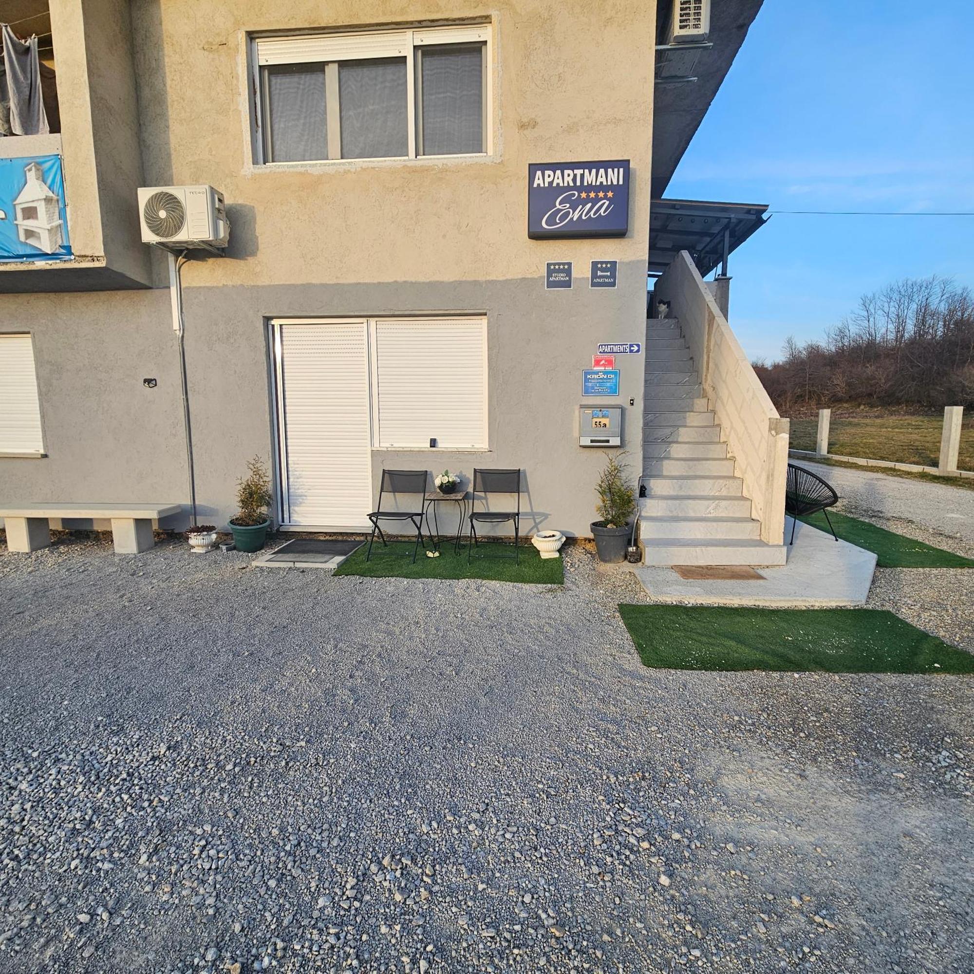 Ena1 & Ena2 -Big Free Parking Apartamento Karlovac Exterior foto
