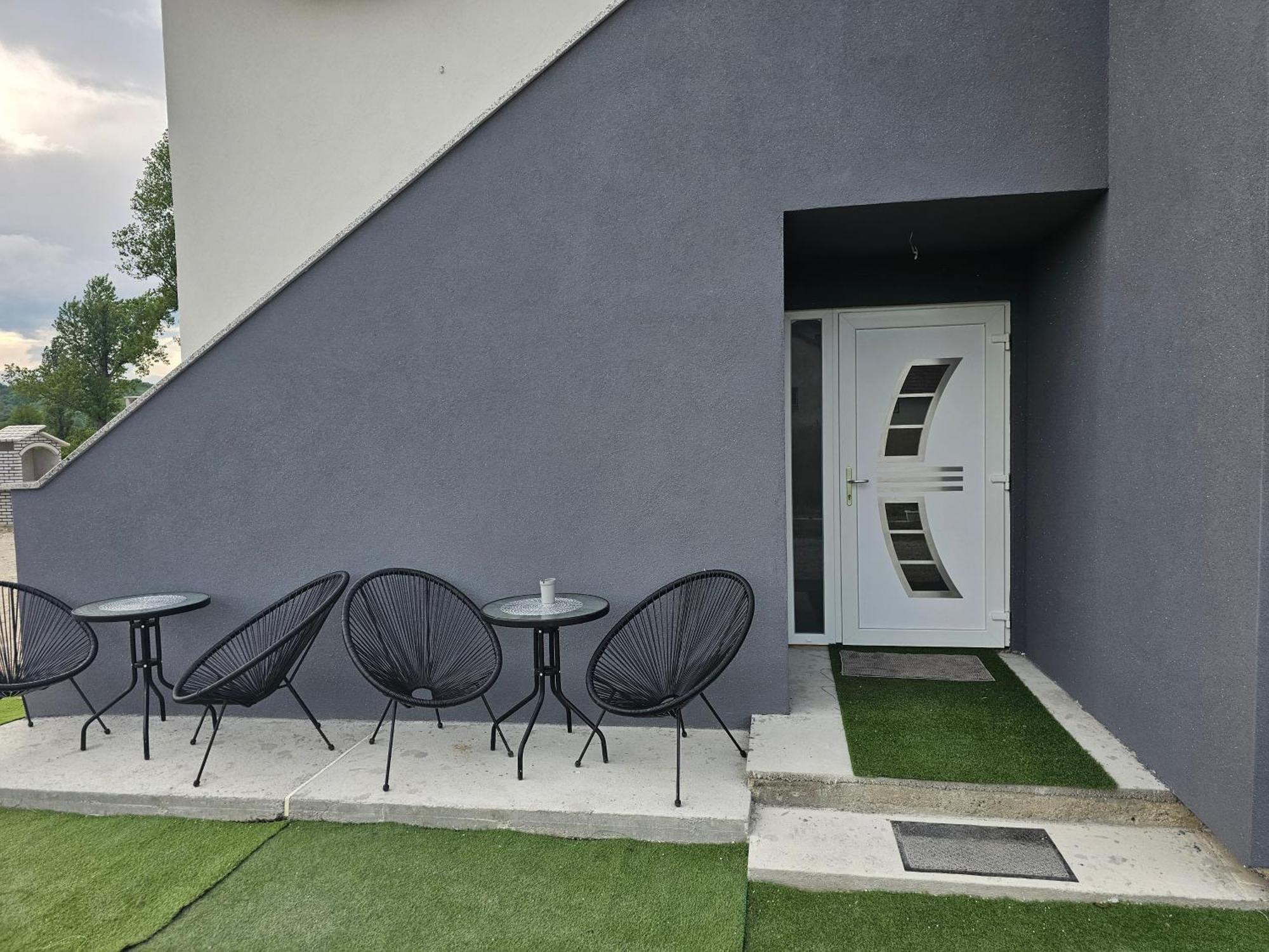 Ena1 & Ena2 -Big Free Parking Apartamento Karlovac Exterior foto