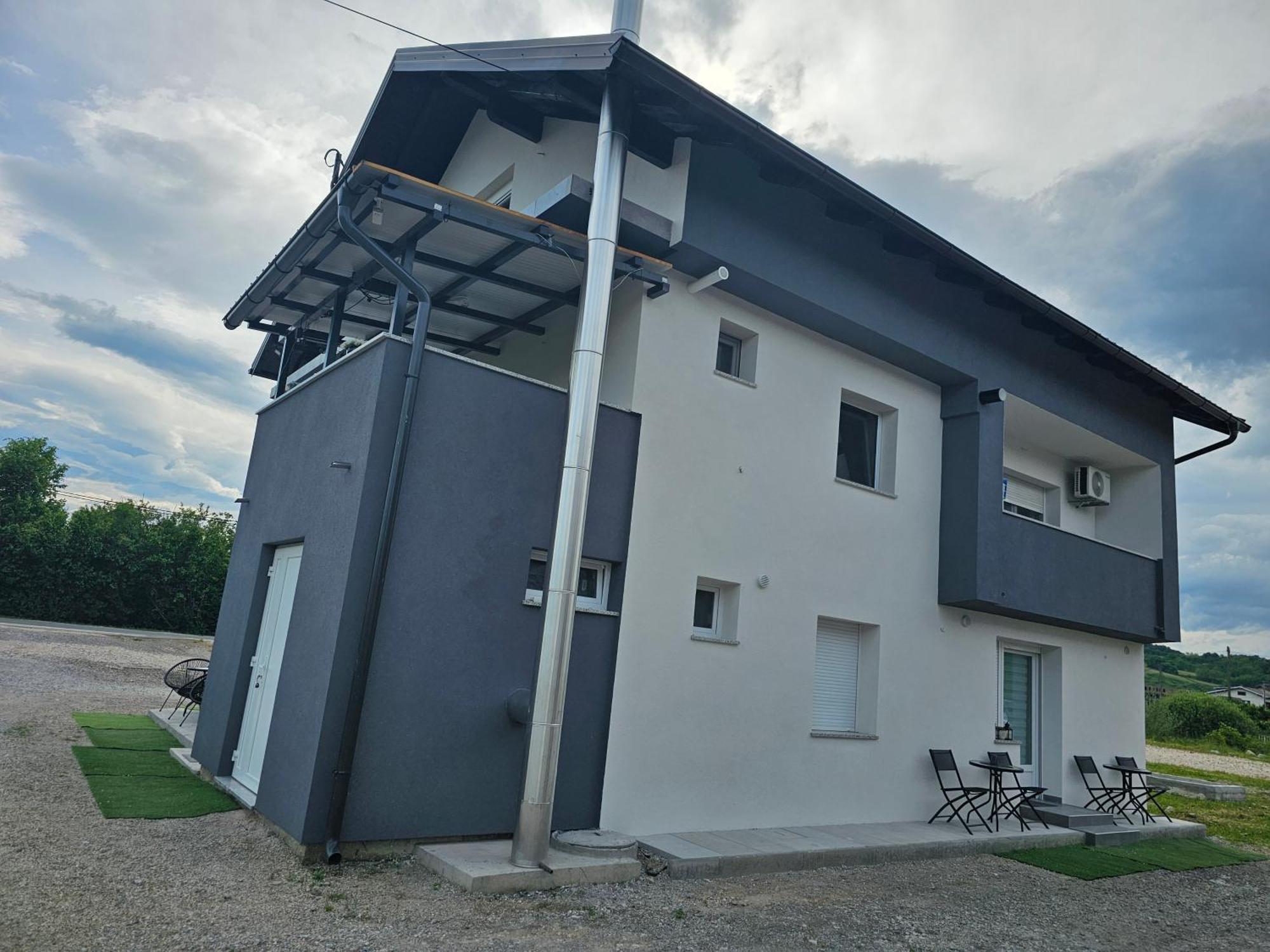 Ena1 & Ena2 -Big Free Parking Apartamento Karlovac Exterior foto