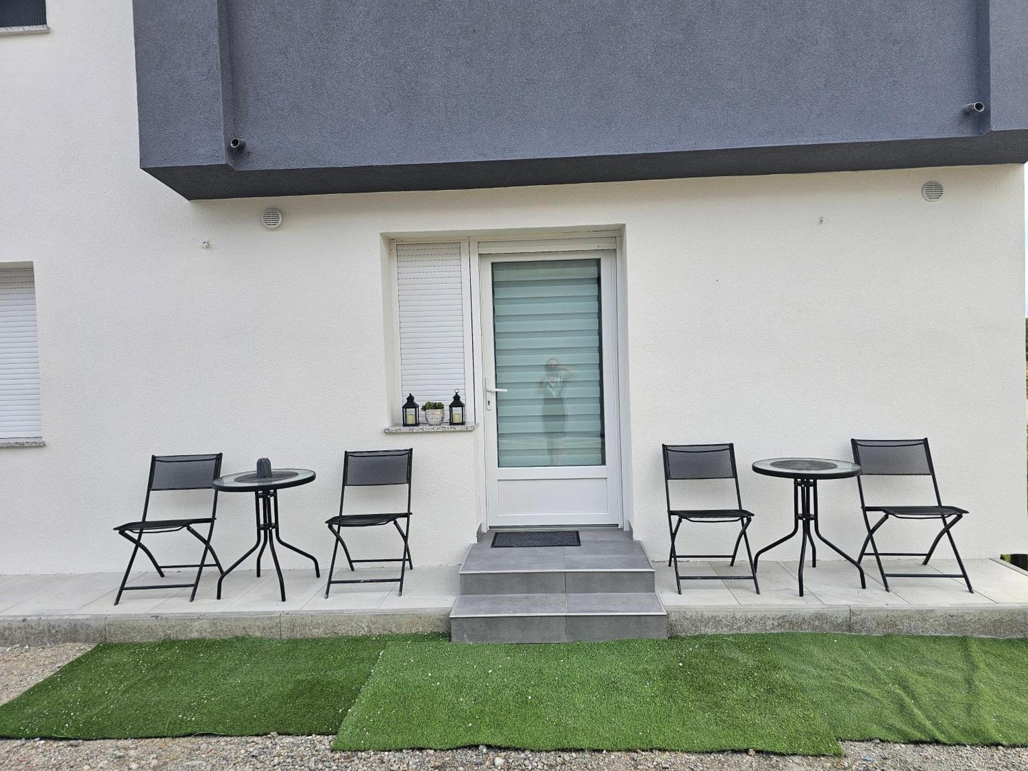 Ena1 & Ena2 -Big Free Parking Apartamento Karlovac Exterior foto